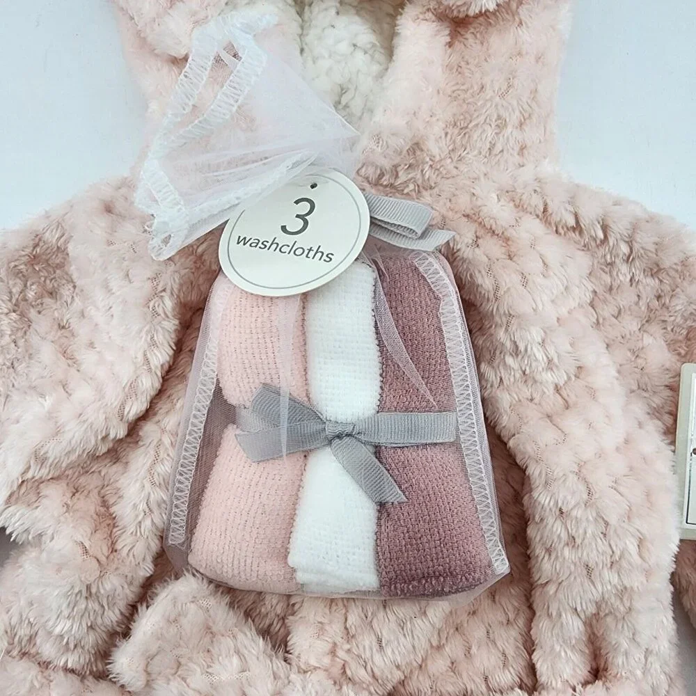 NWT Modern Baby‎ Pink 4 Piece Set Hooded Bathrobe + 3 Washcloths Size 0-9 Months